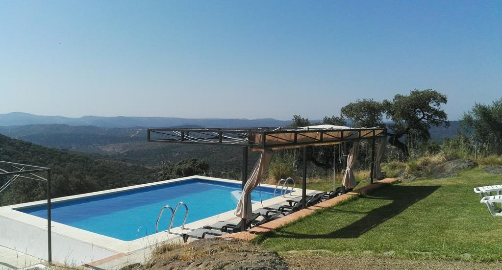 Las Tobas Higuera De La Sierra  Exterior photo